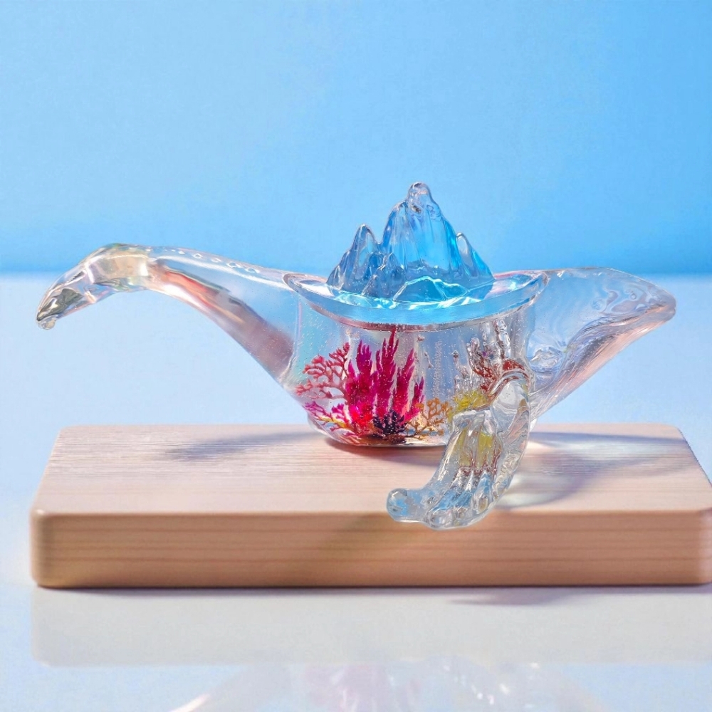 Whale trinket box